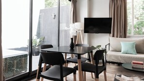 Studio Suite (D) | Khu phòng khách