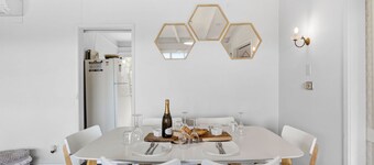 Oceanside Escape - Cozy coastal retreat, steps from Steppy Beach