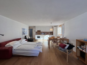 1 Schlafzimmer, Bügeleisen/Bügelbrett, kostenloses WLAN, Bettwäsche