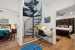 3 bedrooms, desk, iron/ironing board, free WiFi