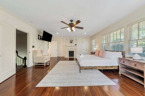 4 bedrooms, iron/ironing board, WiFi, bed sheets - Group Getaway in a Grand Historic Home | Sleeps 10 | 15 minutes to Fort Benning (Columbus)