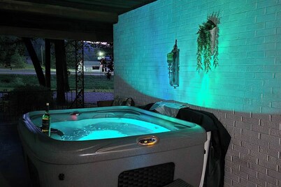 Journeyman's Stay and Play