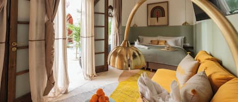 Deluxe Suite, Pool View