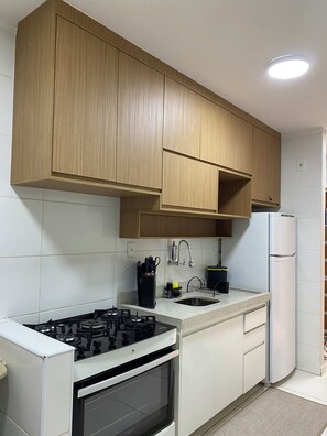 Superior Apartment, 2 Bedrooms, Kitchen | Private kitchen