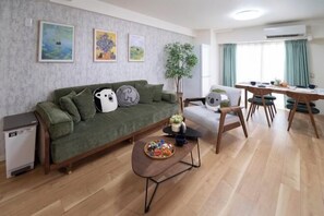 Room - The Peak Tengachaya (Osaka)