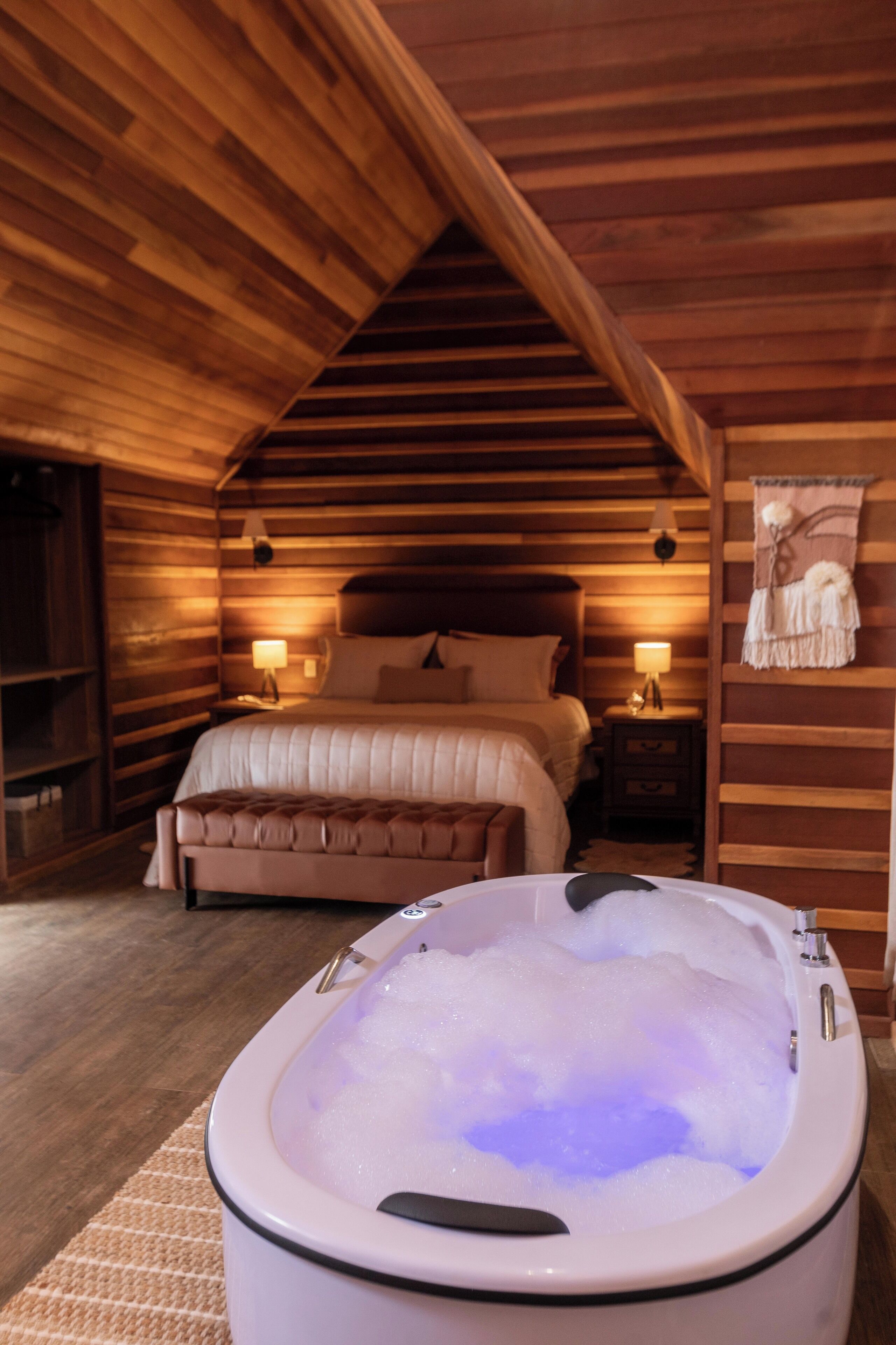 Design Chalet, Mountain View | Private spa tub