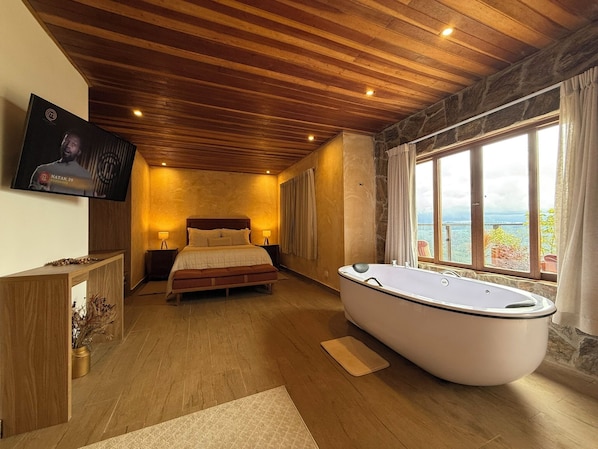 Premium Chalet, Mountain View | Premium bedding, blackout drapes, iron/ironing board - CHALÉS BELO MUNDO (Campos do Jordão)