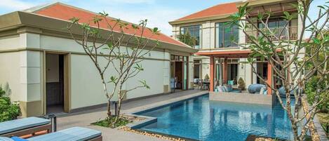 Alberca al aire libre