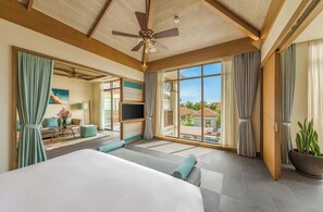 3 bedrooms, individually decorated, individually furnished, bed sheets - Luxe 5 Star Villa Private Pool Resort Access (Da Nang)