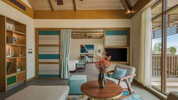 Villa, Multiple Beds, Pool Access, Pool View (Fusion 5DBR)