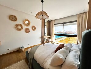 2 chambres, fer et planche à repasser, Wi-Fi, draps fournis