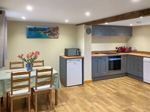Dishwasher - The Dairy at Spratts Green Farm (Aylsham)