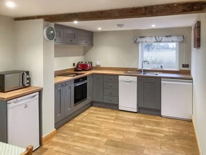 Dishwasher - The Dairy at Spratts Green Farm (Aylsham)