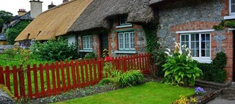 Explore Ireland from the most charming lodge in the Golden Vale