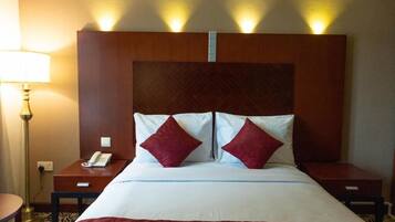 Comfort Room, City View | Desk, laptop workspace, free WiFi