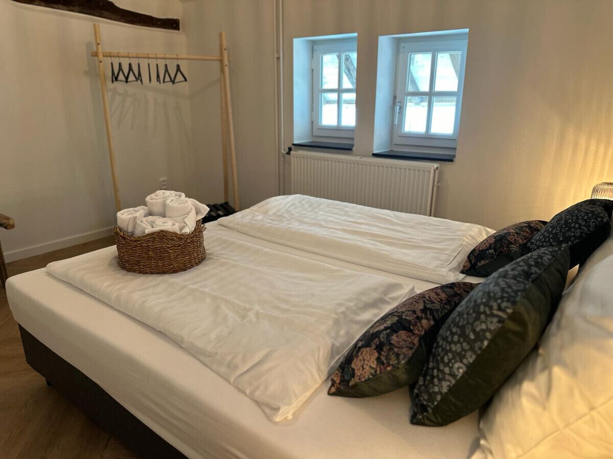 2 多间卧室、免费 WiFi、床单