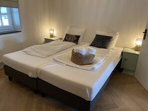 2 bedrooms, free WiFi, bed sheets - 12. Monumentale hoeve panoramisch uitzicht en terras (Voerendaal)
