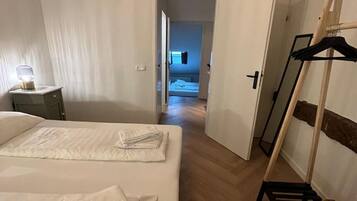 2 Schlafzimmer, Schreibtisch, kostenloses WLAN, Bettwäsche