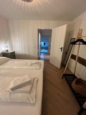 2 Schlafzimmer, Schreibtisch, kostenloses WLAN, Bettwäsche