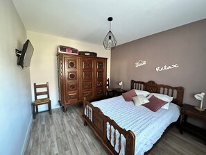 2 bedrooms, iron/ironing board, travel cot, WiFi - Appart 2/5pers été/hiver Cauterets (Cauterets)