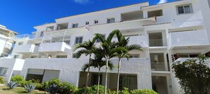 Exterior - PREMIUM 2-bedroom PENTHOUSE B4 @ Los Corales Village (Punta Cana)