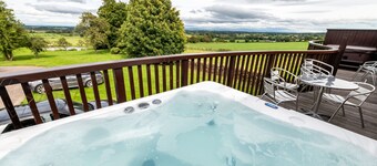 A cottage that sleeps 6 guests  in 3 bedrooms