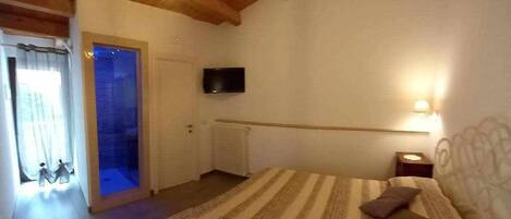 1 soveværelse, skrivebord, Wi-Fi, sengetøj