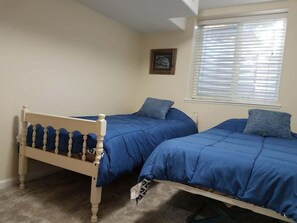 2 bedrooms, iron/ironing board, travel cot, WiFi