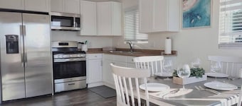 Stylish Relaxation-Panoramic Views-Private OASIS!