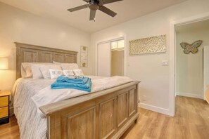 4 Schlafzimmer, Bügeleisen/Bügelbrett, Reisekinderbett, WLAN