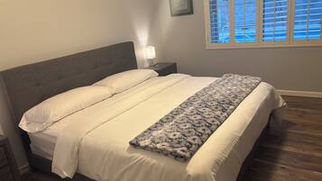 4 bedrooms, iron/ironing board, bed sheets