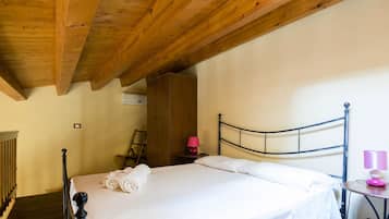 2 chambres, fer et planche Ă  repasser, Wi-Fi gratuit, draps fournis