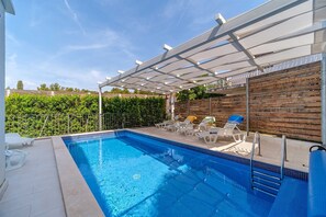 A heated pool - Villa Milna Bay, private heated pool, Milna, Brač Island (Milna)