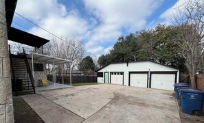 Exterior - Welcome to SoHil Flats Unit 2! Fully-furnished & All bills paid! (San Antonio)