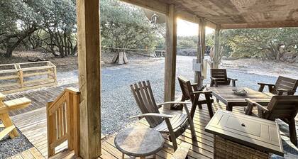 4x4 Carova, WaterFront, Dock, Wild Horses, Hot Tub