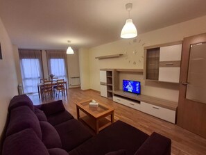Appartement Classique | Coin séjour | Télévision à écran plat