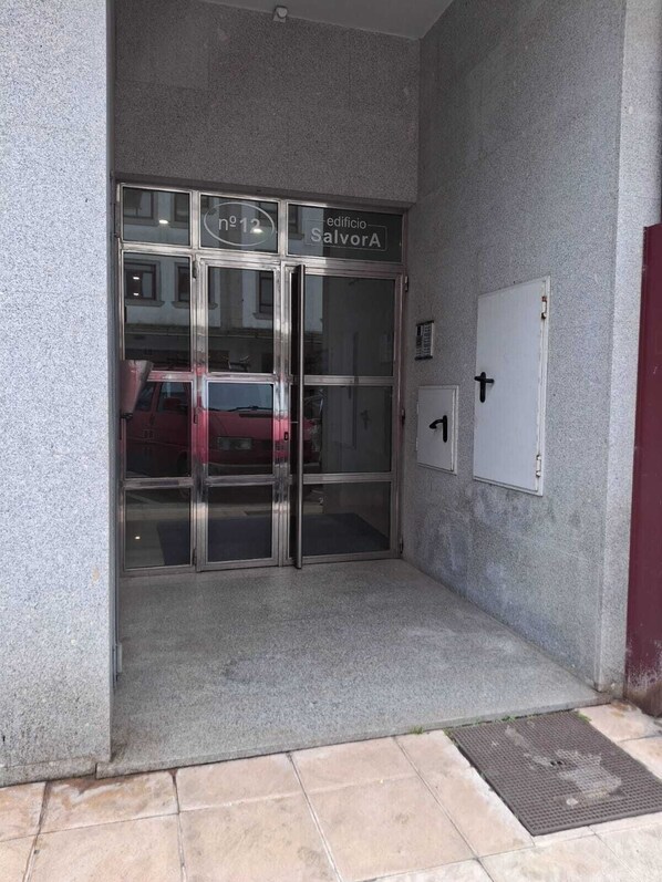 Exterior - Onda Atlántica  (Vilagarcia de Arousa)