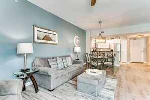 TV - 1 Mi to Henderson Beach: Condo w/ Resort Perks! (Destin)