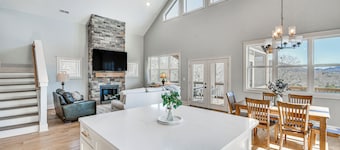 Newly Built Home w/ Mtn Views in Black Mountain!