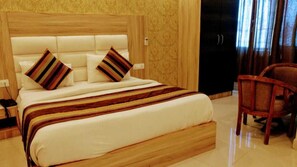 Quarto casal standard | Roupas de cama premium, camas com colchões pillow-top