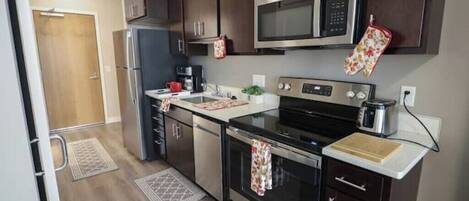 Microwave, oven, stovetop, dishwasher