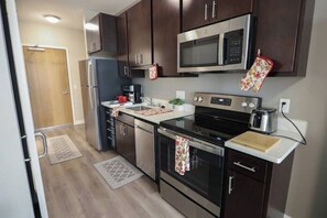 Microwave, oven, stovetop, dishwasher