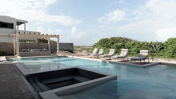 Piscine extérieure