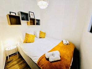 1 chambre, fer et planche à repasser, Wi-Fi gratuit