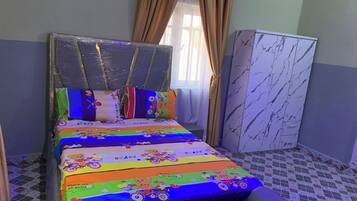 2 bedrooms, WiFi, bed sheets