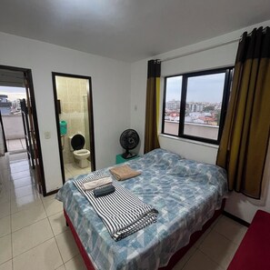 2 soverom, strykejern/-brett, wi-fi (inkludert) og sengetøy