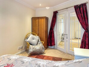 5 chambres, Wi-Fi gratuit, draps fournis