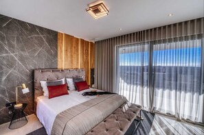 4 bedrooms, iron/ironing board, free WiFi, bed sheets - Premium, modern and luxurious Villa AMore (Sukošan)
