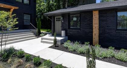 Minutes From Downtown Broadway The Nomad 4