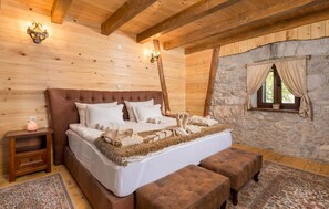 4 dormitorios, cuna de viaje, wifi gratis y ropa de cama